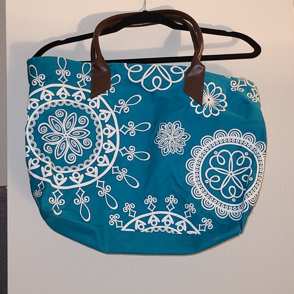 5/$20 - Tote bag 👜